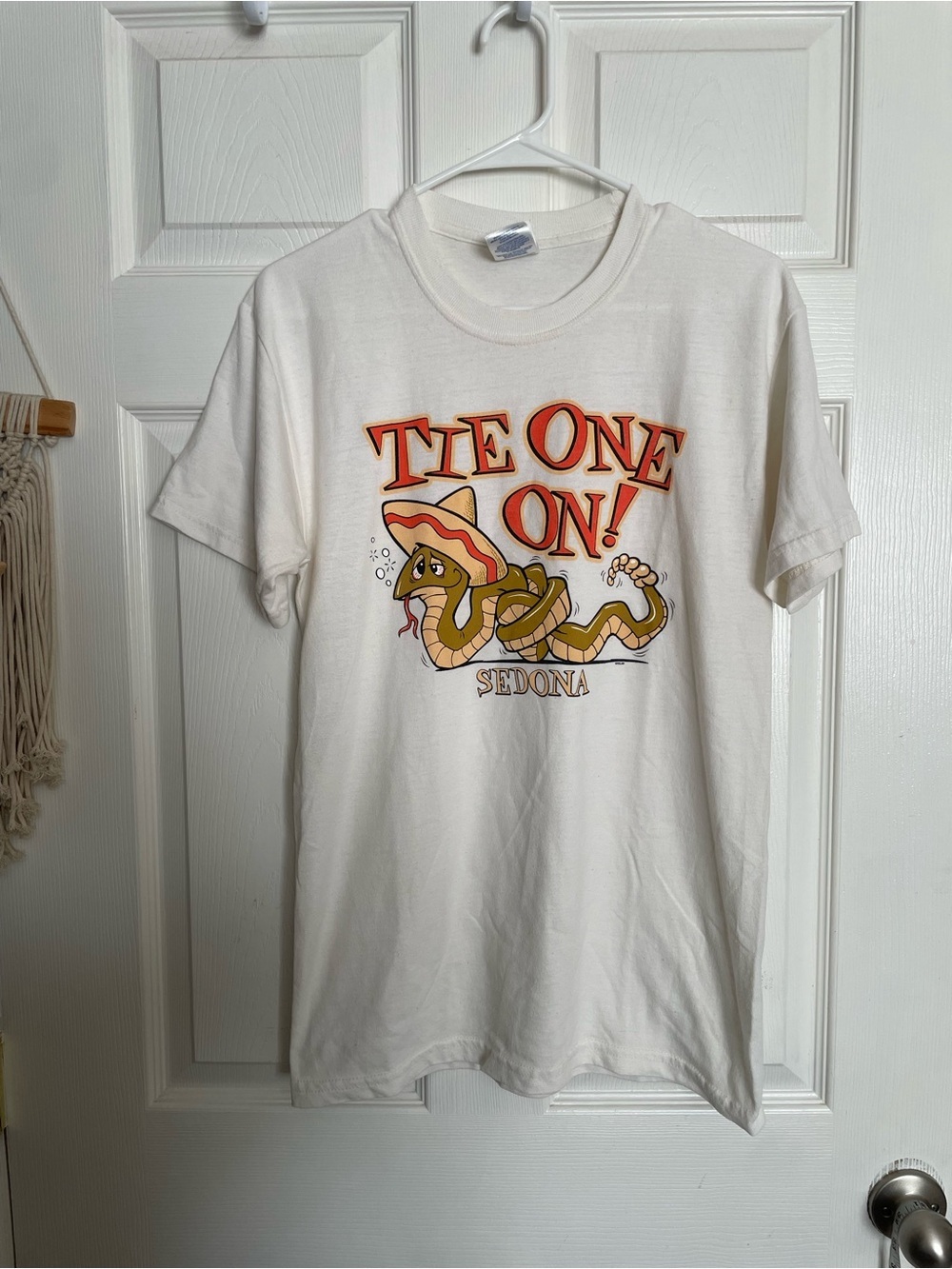 Tie One On! Mens size Medium Sedona Graphic Tee Cream with Orange & Brown Print